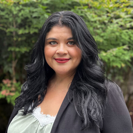 Elisa Alvarado Bio