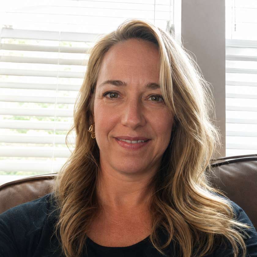 Elizabeth O Keefe Photo