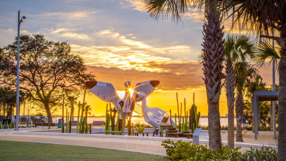 016r1 The Bay Jon Swift Inc 1