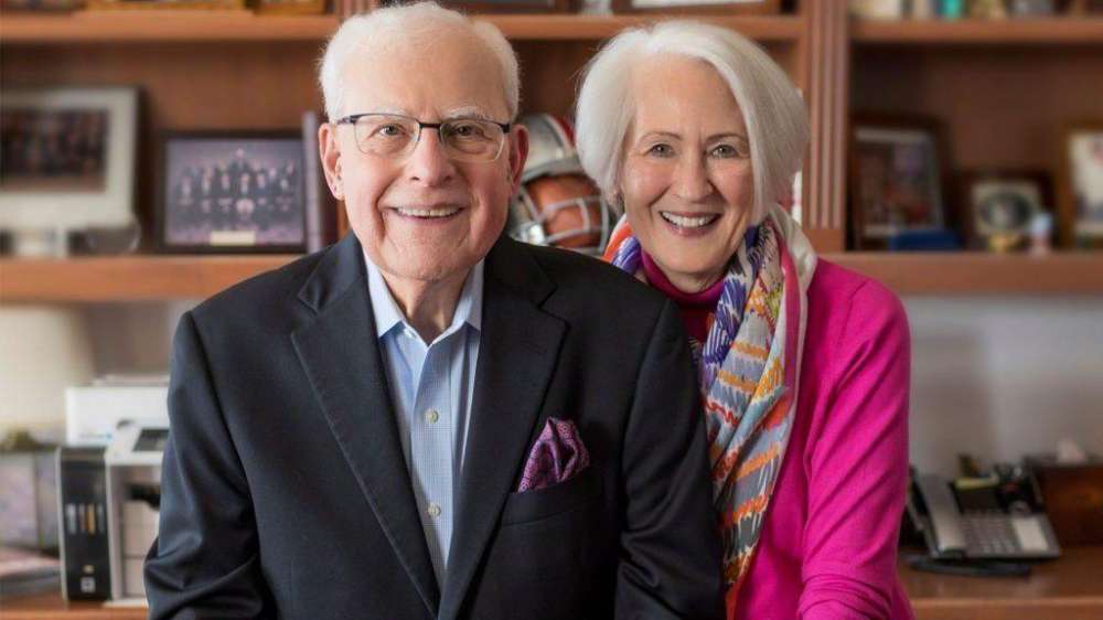 Susan and Zuheir Sofia 4172 Edit 3 scaled e1733245379120 1024x945