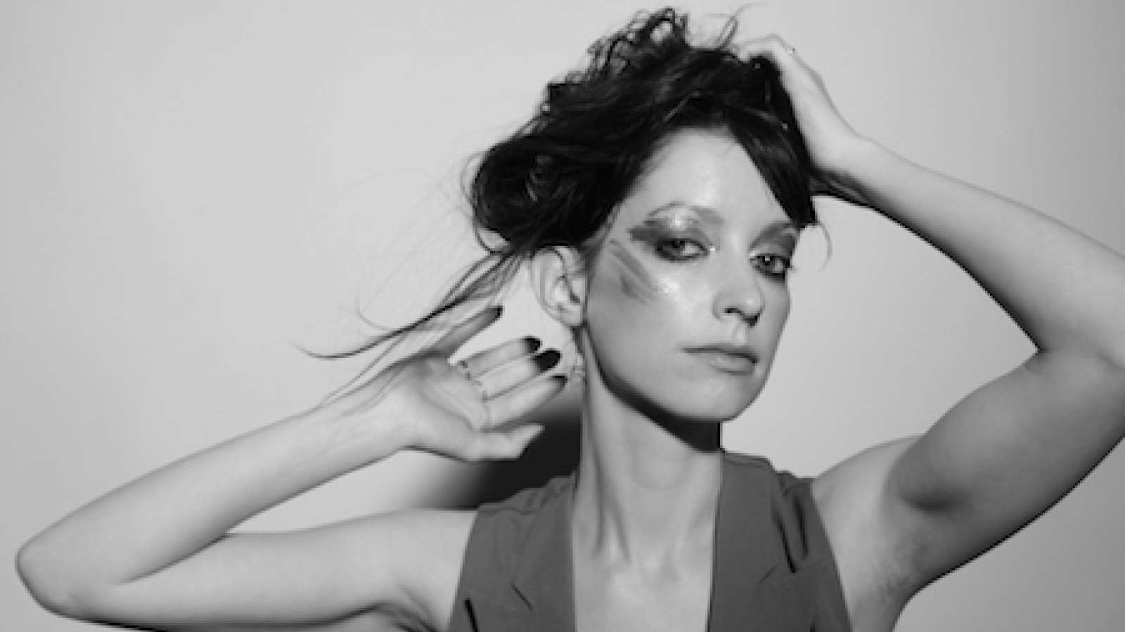 Sister Sparrow & The Dirty Birds